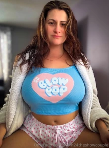 Good morning only 3 days until valentine s day is there anything i can part 1