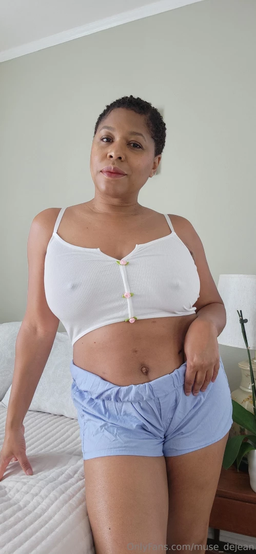 Happy 2025 will try to dip over here more often busy on my vip page 