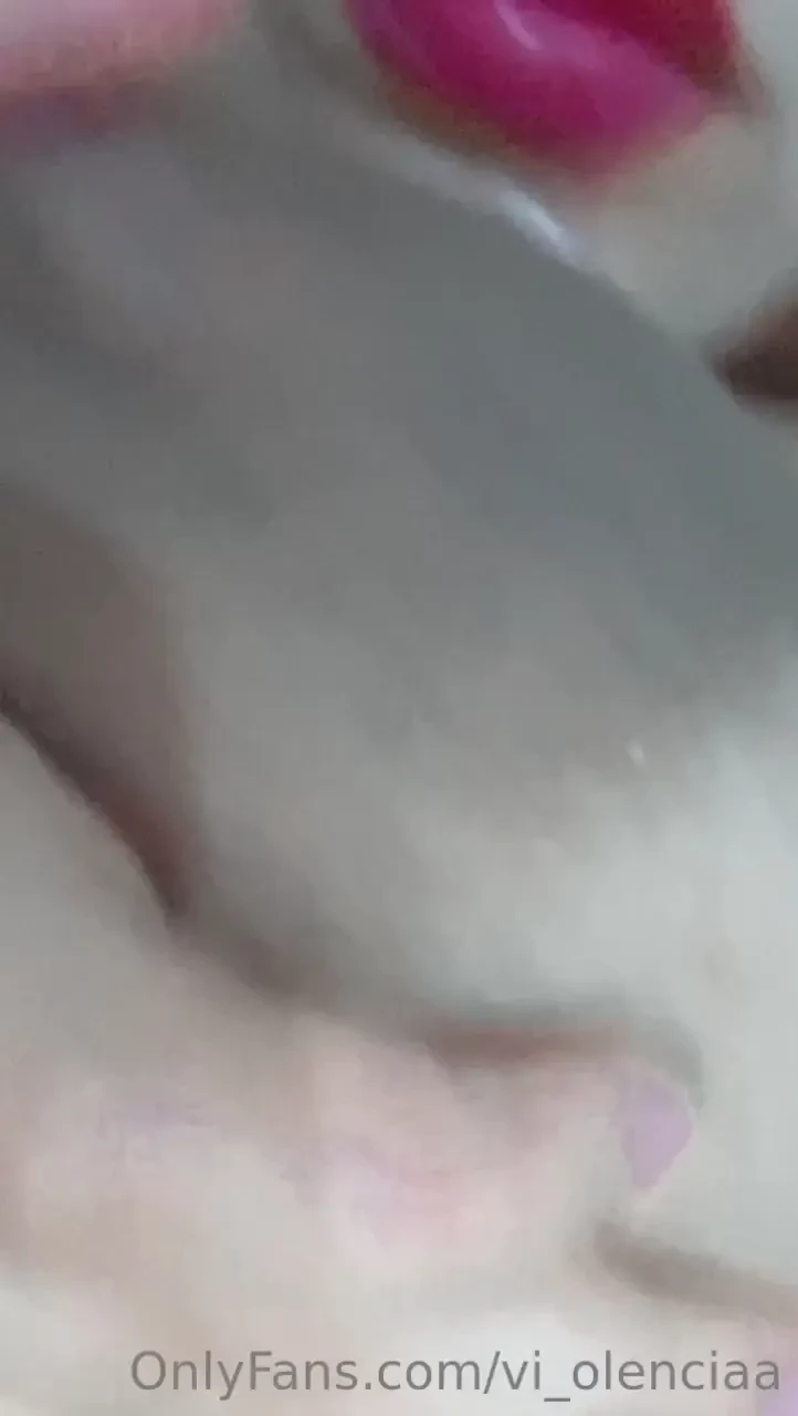 Me encanta chuparme las tetas 