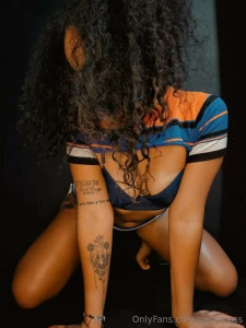 My pussy is desperate to cum and i want to be with you my love i m