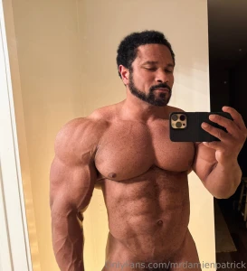 Holiday physique no strict diet and training at around 70 intensity