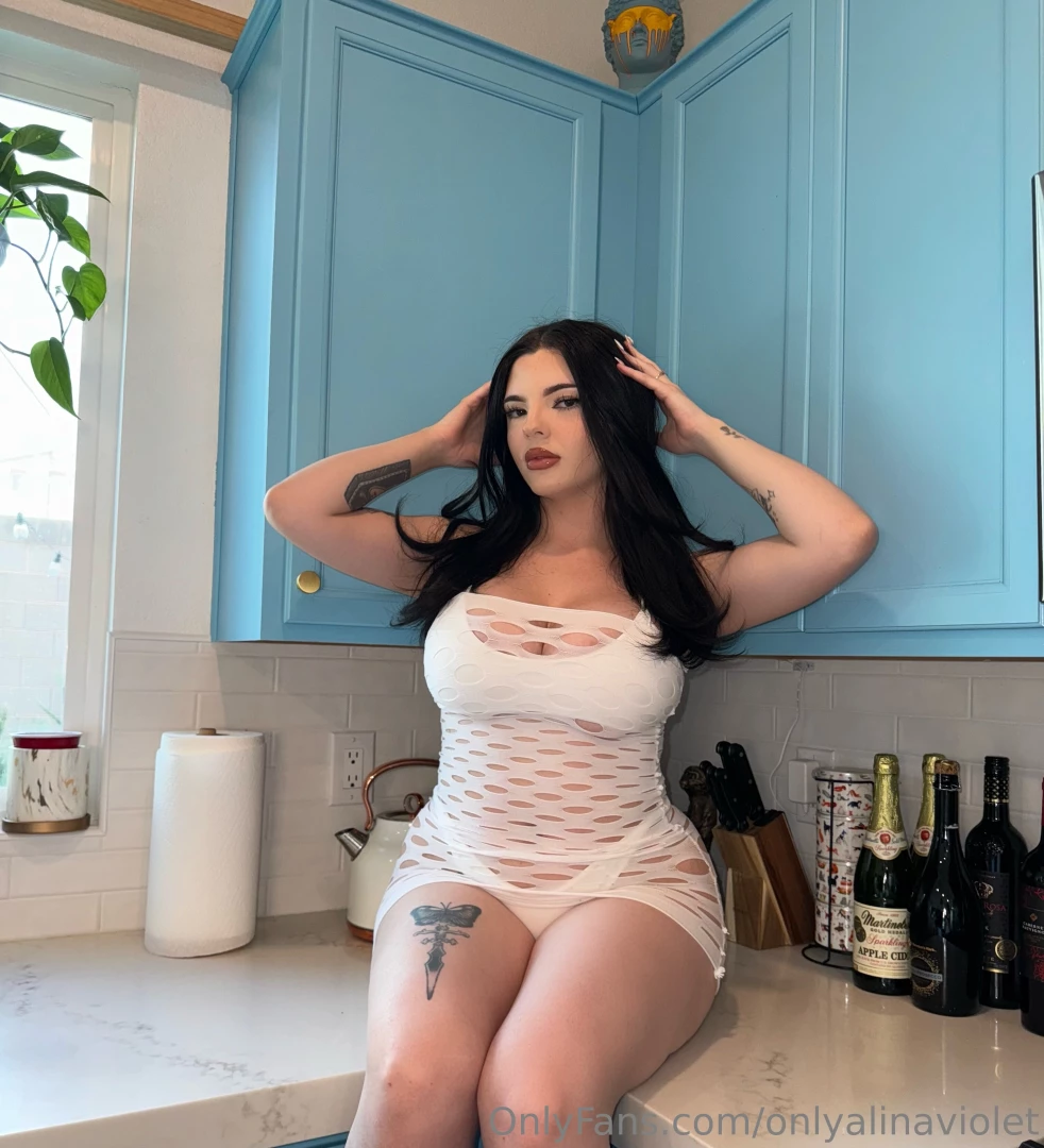 Wish this kitchen counter was your face 