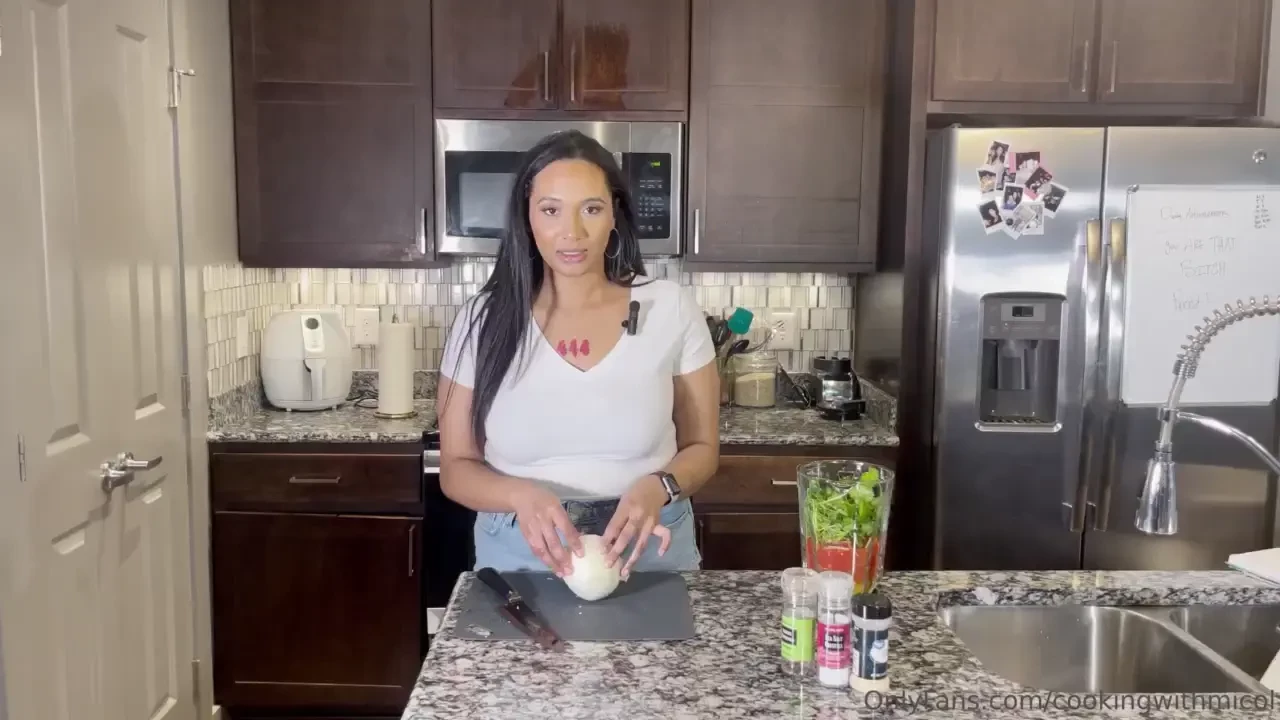 Peeling onions the secret ingredient for watery eyes and giggly 