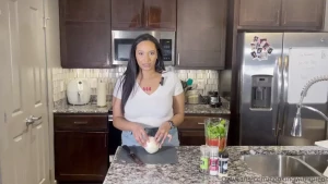 Peeling onions the secret ingredient for watery eyes and giggly