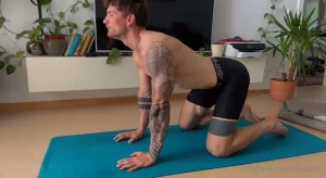 Start the day with yoga feels always good