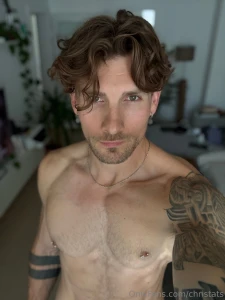 Morning u guys like my fresh haircut