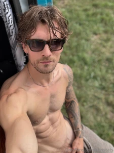 Just enjoyed the lake on my way to the ocean i will stay in touch with