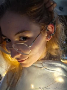 Merry christmas today i look a little like a naughty elf and in the part 3