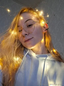 Merry christmas today i look a little like a naughty elf and in the part 2