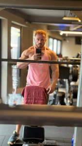 Muscle worship do you like to worship muscles