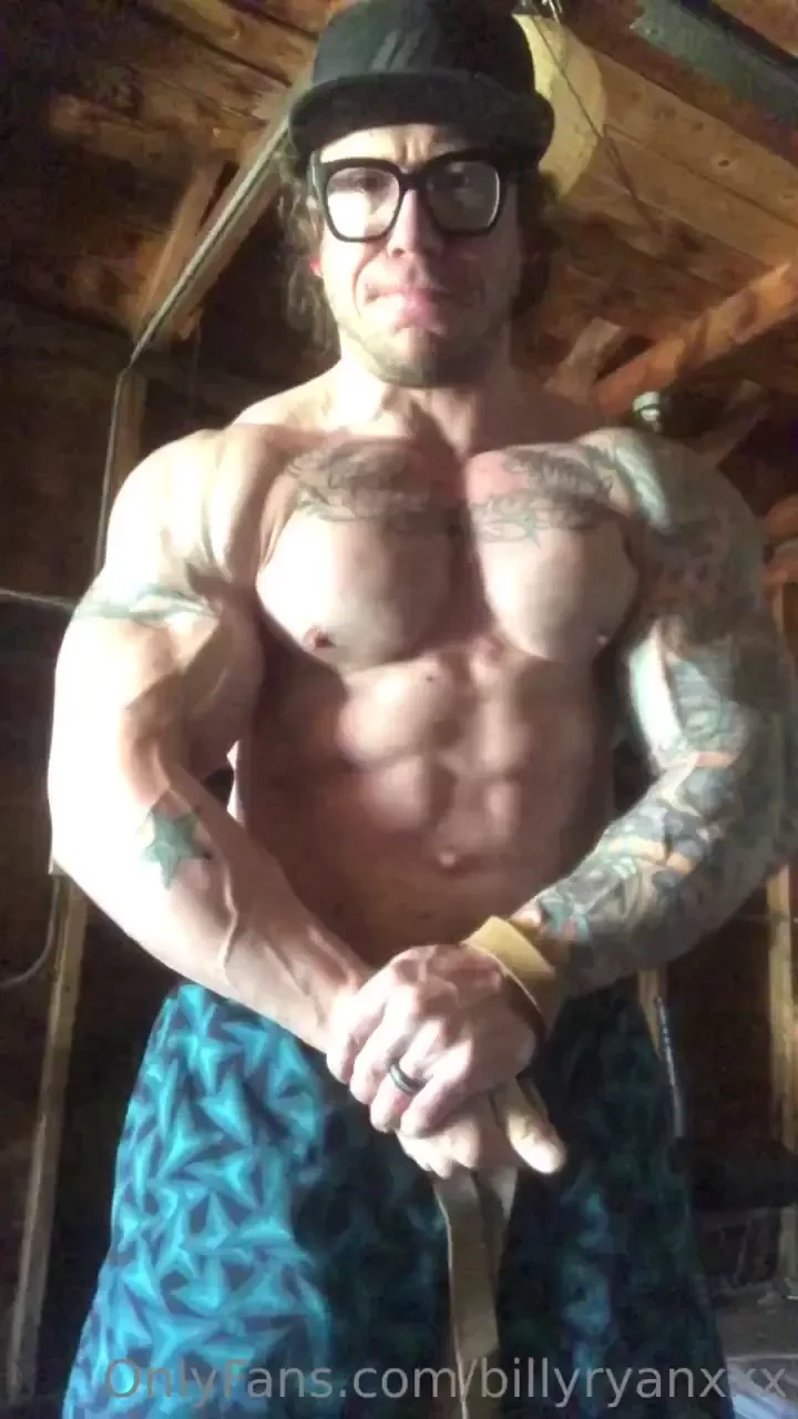 Psa if you request a custom video from me and we agree on terms please 