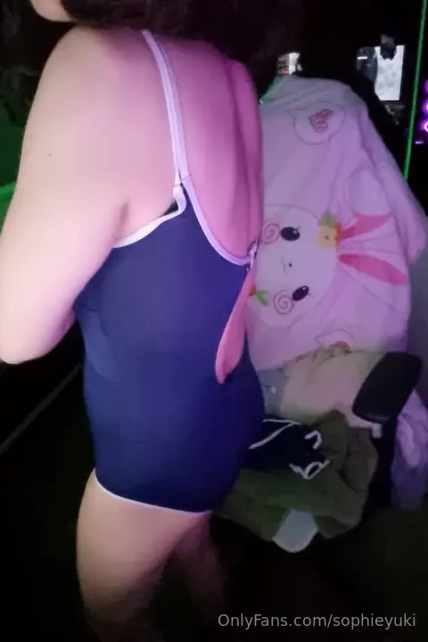 Check out my body please like and comment 