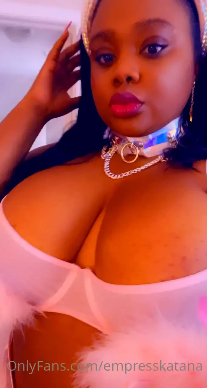 Last day to get my summer special spending on me gets your throbbing 