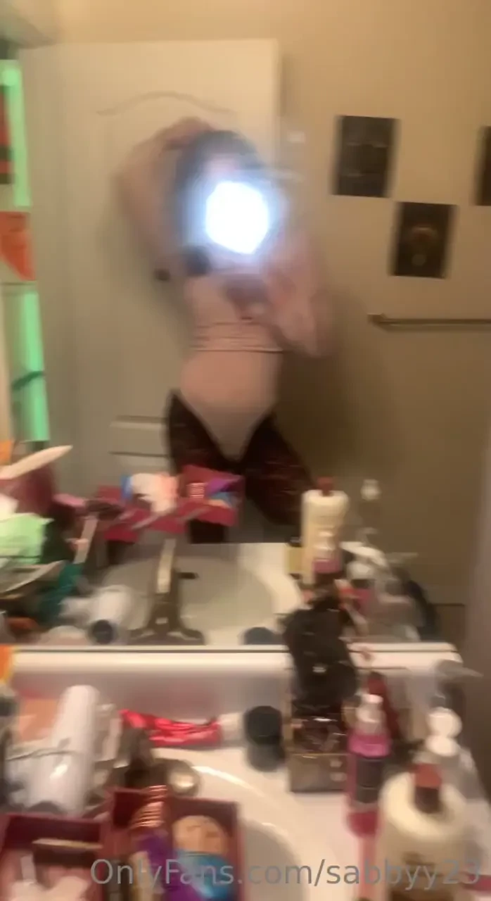 I was definitely feeling myself too hard in this outfit part 1 