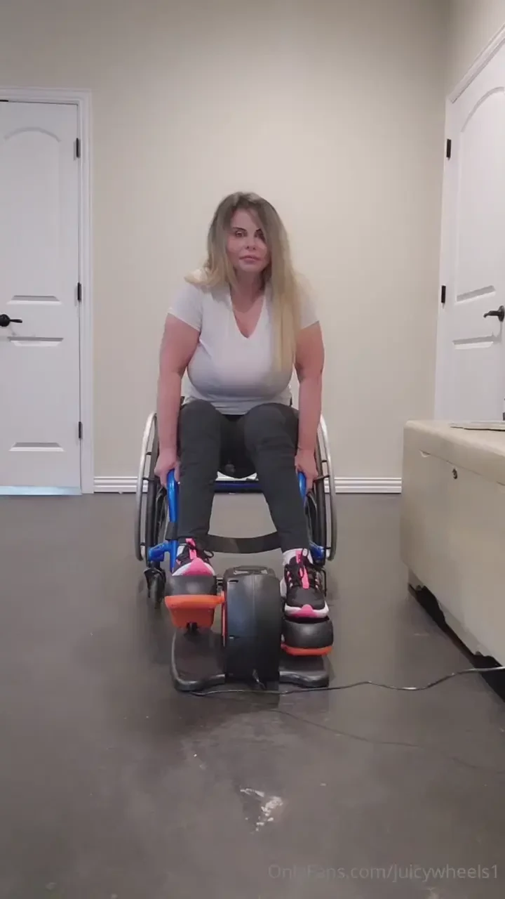 Full video here https onlyfans com 1504970751 juicywheels1 
