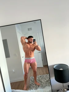 Do you like how i m showing off today or should i save this look for