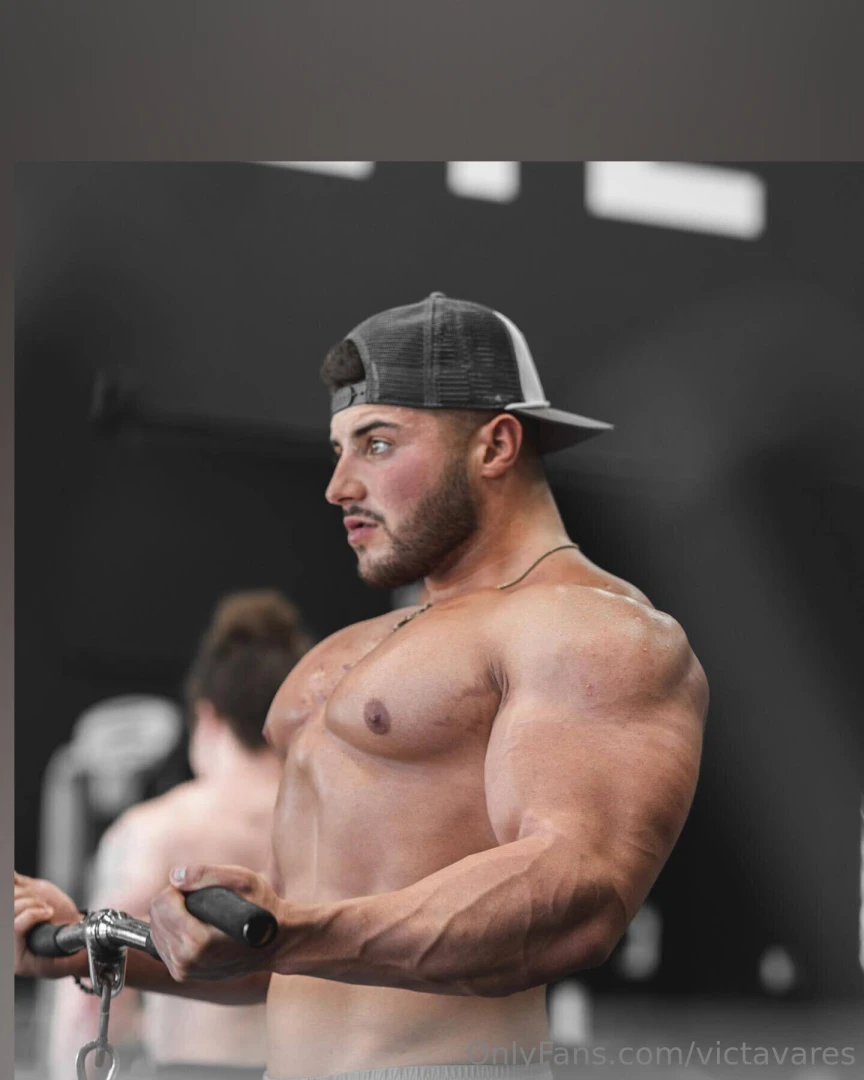 Do you like how i stretch in this position 