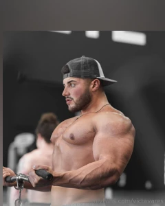 Do you like how i stretch in this position