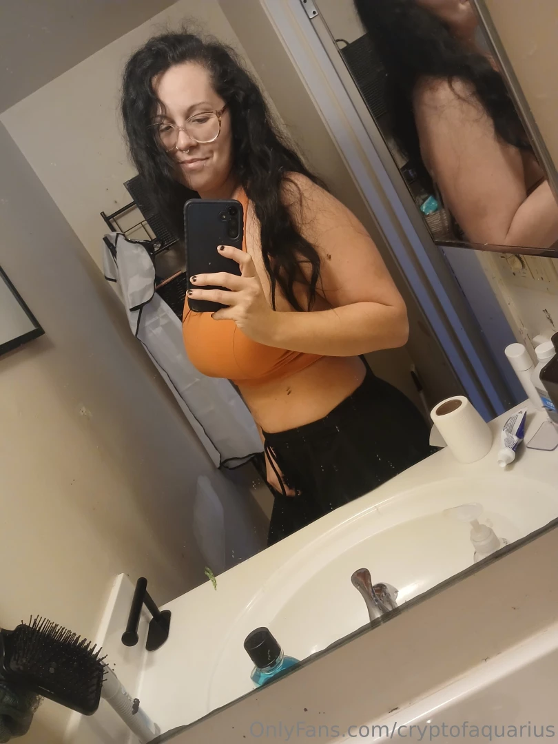 I hope one day i ll enjoy pictures of myself again 