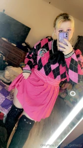 This outfit doesn t really do it for me not the vibe part 4