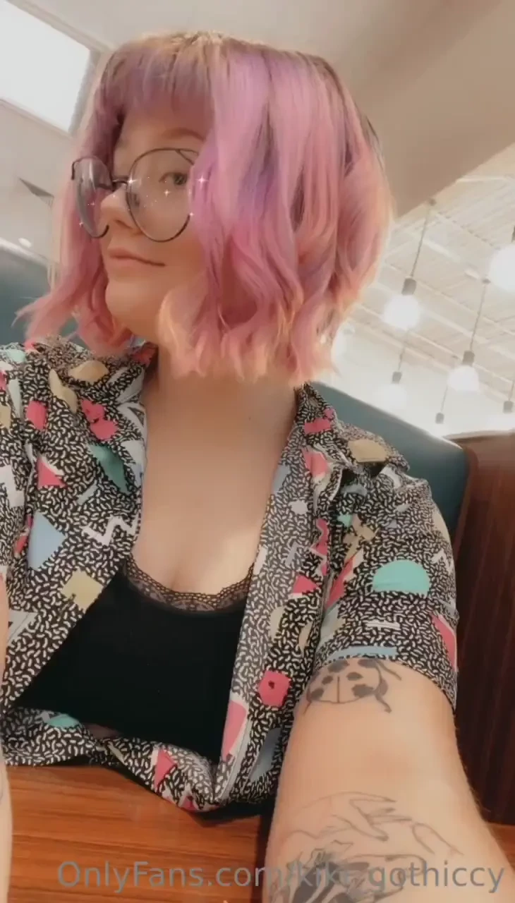 New hair cut aaah who is she 