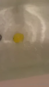 Lemon scented bath bomb delicious don t mind my goofy cringe voice i