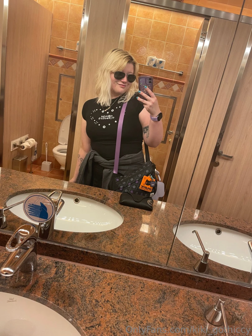 The first ever cruise part 3 