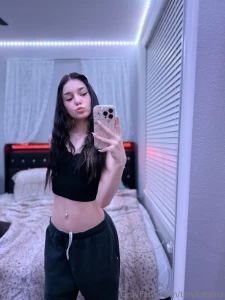 Dont know what to do tn who s tryna slide in my dms