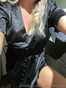 Text me if you want to have some fun check out my uncensored vip page part 1