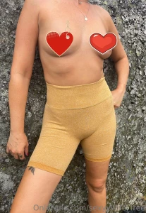 Uncensored pic on my vip sexyywife_vip sexyywife_free