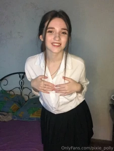 I m smiling sweetly but i want to feel you behind me so much