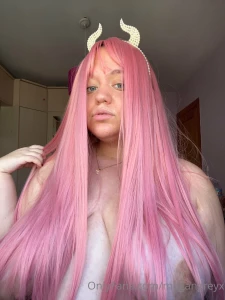 Me encanta ponerme pelucas y hacerme fotos s per sexys jiji qu foto te part 3