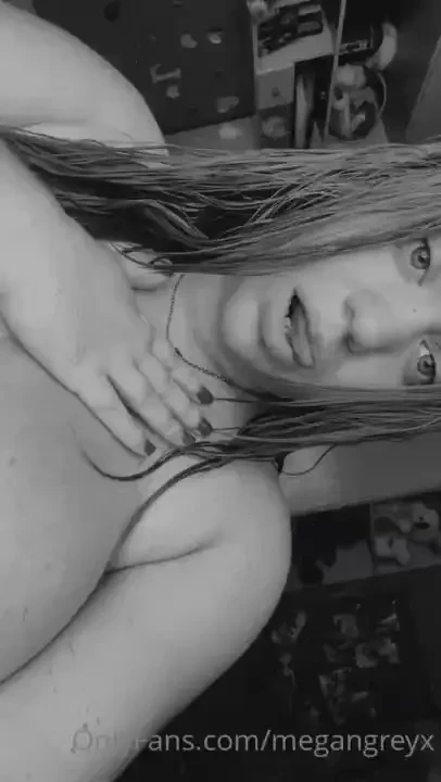 Aqu os dejo unos mini v deos de mis ricas tetas que siento que os part 1 