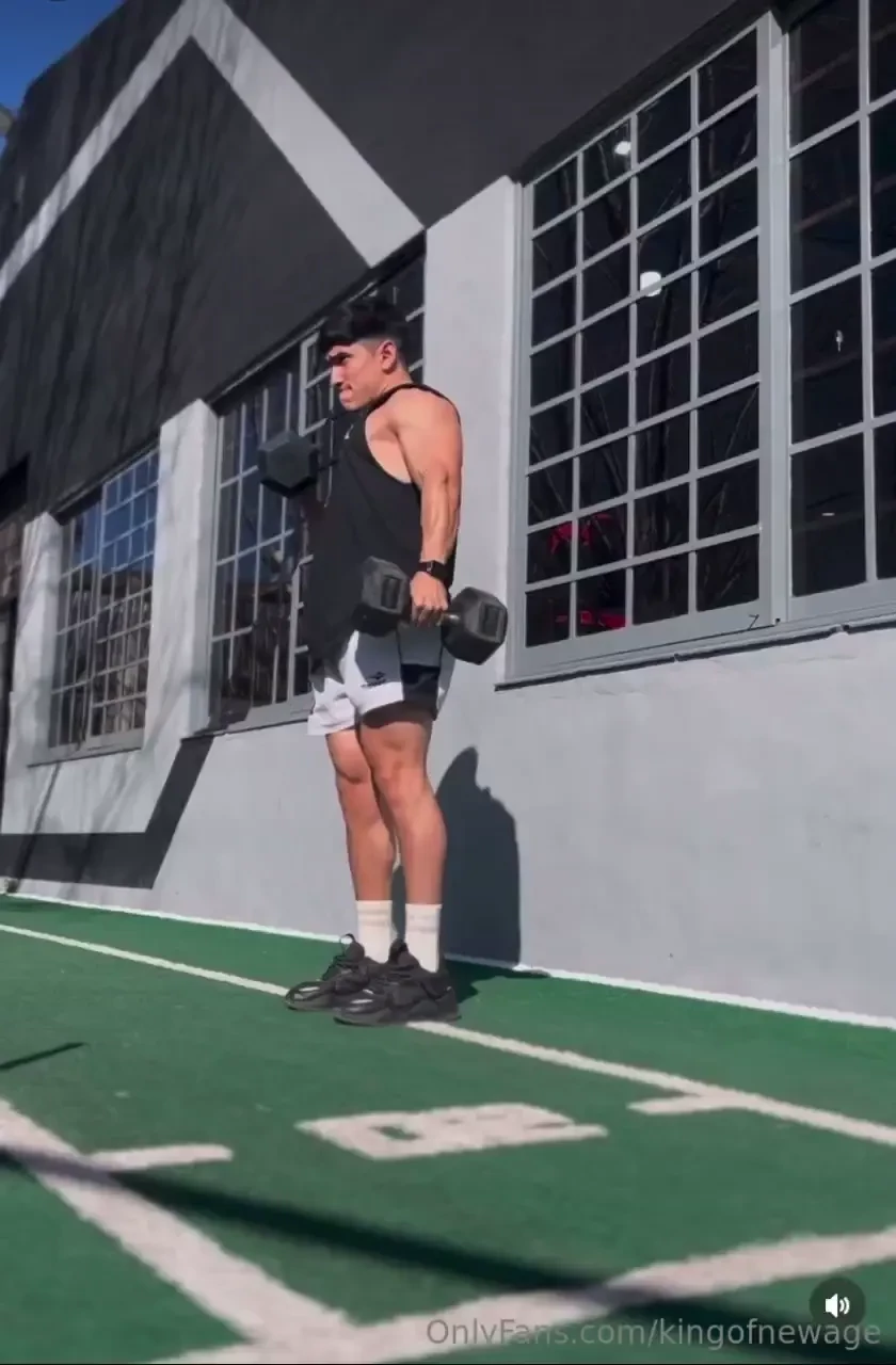 Bombeando estos brazos te gustar a entrenar conmigo y luego hacer 