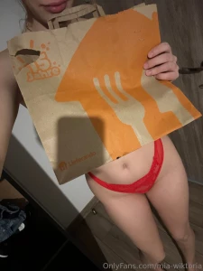 Heyyy deine lieferung ist da w rdest du sie so entgegennehmen