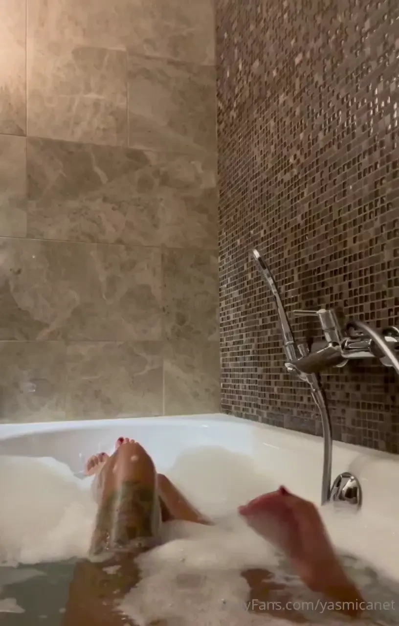 Te apetece una duchita calentita conmigo mi amor te he mandado un v 