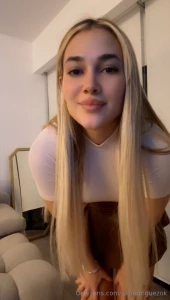 Me veo mejor as o desnuda revisa tus mensajes