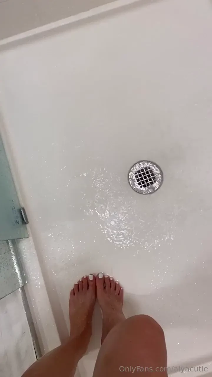 Come take a shower with my little feet part 2 