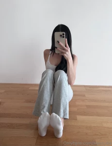 New set in white ankle socks for you lt 3 can someone help me to take part 2