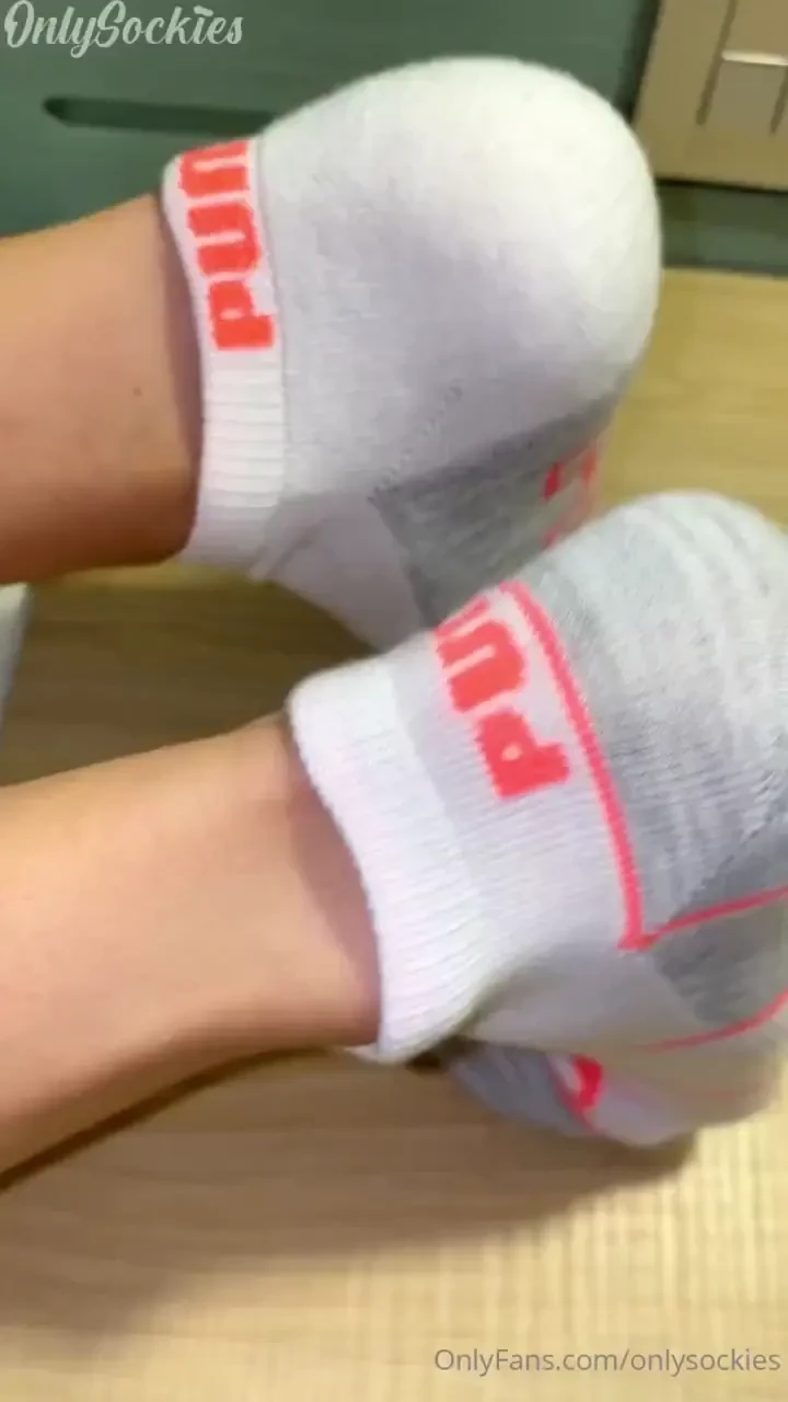 The best puma mismatched socks for worship 