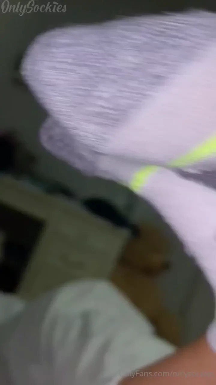 Play with my feet as i watch tv 