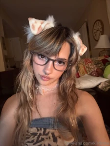 Remind me to make a dumb horny dog vid