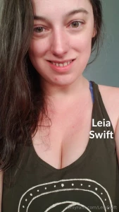 Big smiles from natural face leia swift