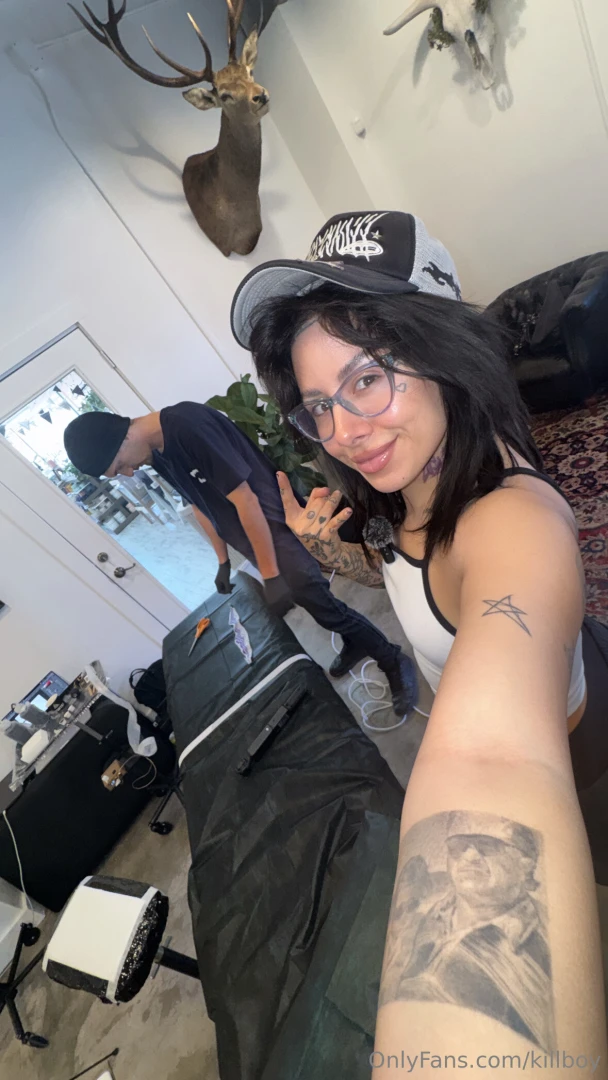 Going live on twitch all day getting a big ass arm tattoo lt 3 http 