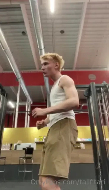 Am i the only one who dances in the gym part 1 