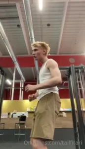 Am i the only one who dances in the gym part 1