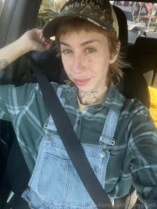 Oops tomboy got caught by room service stripping for the camera part 1