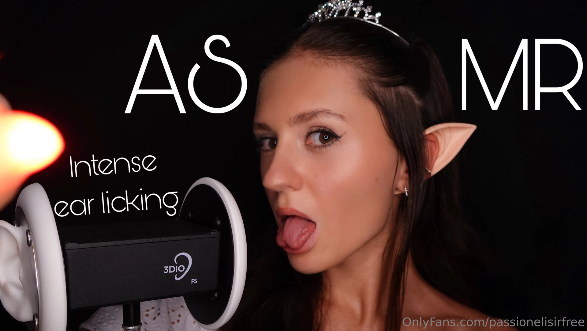 Sono la tua piccola elfa lasciati coccolare dalla mia lingua sulle tue 