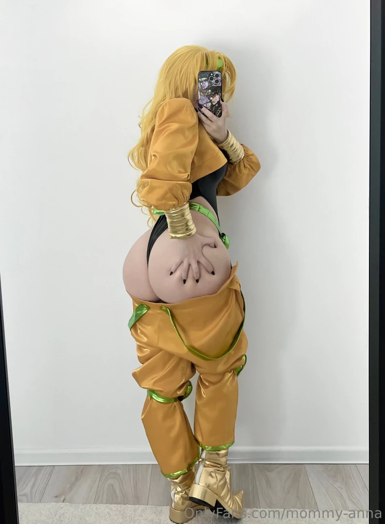 Caked up dio say aaaaah 