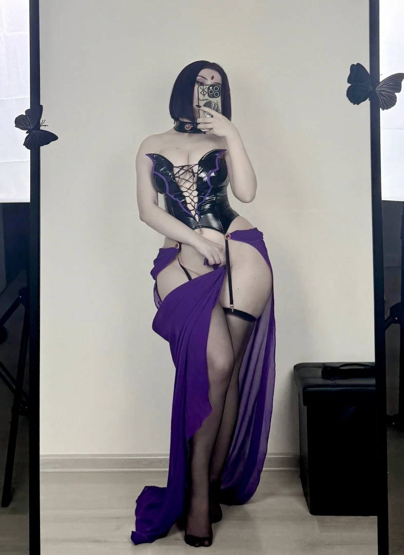 This week i m offering you one of my most expected cosplays ever raven 